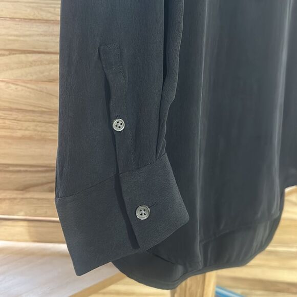 NWOT Everlane keyhole silk top - Picture 3 of 5
